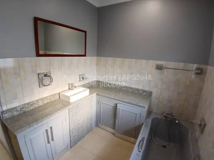 Townhouse/Complex/Cluster for Sale in Avenues, Harare
