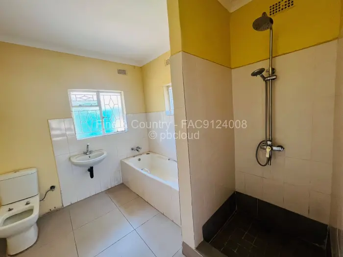 4 Bedroom House to Rent in Kambanji, Harare