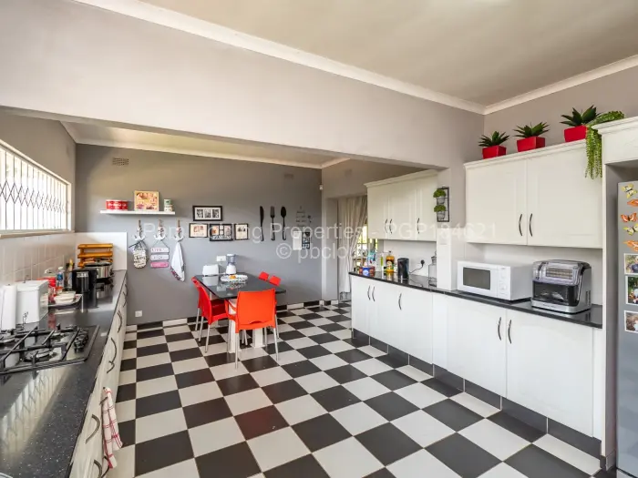 4 Bedroom House for Sale in The Grange, Harare