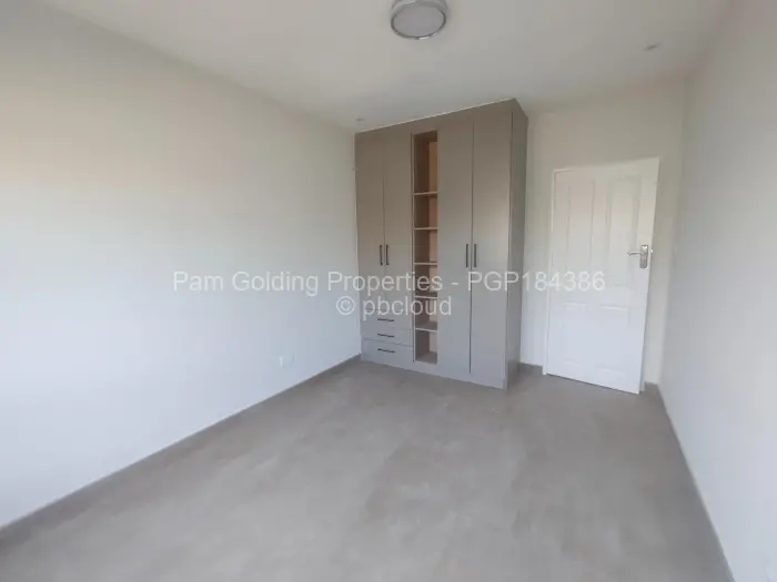 Townhouse/Complex/Cluster to Rent in Arlington