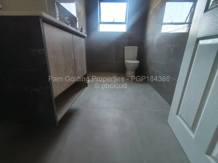 Townhouse/Complex/Cluster to Rent in Arlington