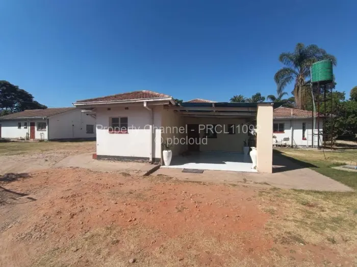 5 Bedroom House to Rent in Greendale, Harare
