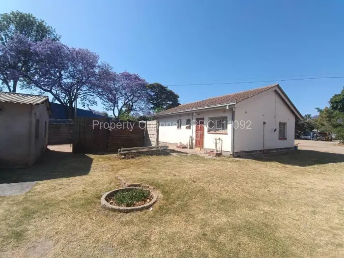 5 Bedroom House to Rent in Greendale, Harare