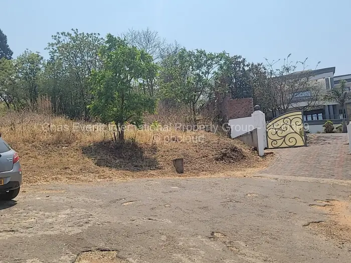 Land for Sale in Borrowdale, Harare