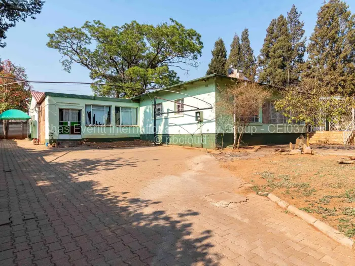 3 Bedroom House for Sale in Famona, Bulawayo