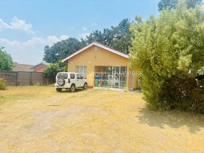 7 Bedroom House for Sale in Hatfield, Harare