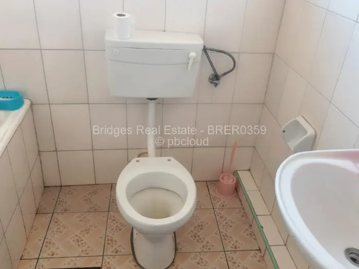 3 Bedroom House for Sale in Chipukutu Park, Ruwa