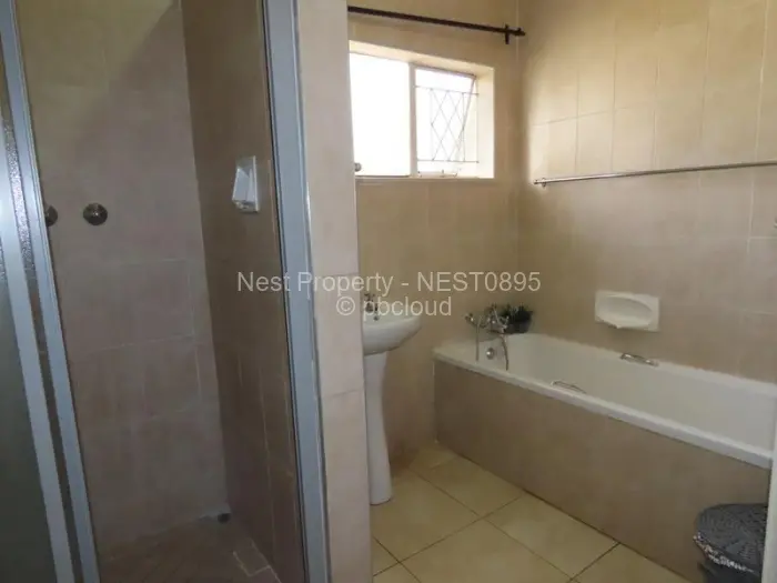 6 Bedroom House for Sale in Ballantyne Park, Harare