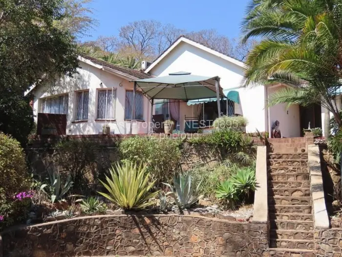 6 Bedroom House for Sale in Ballantyne Park, Harare