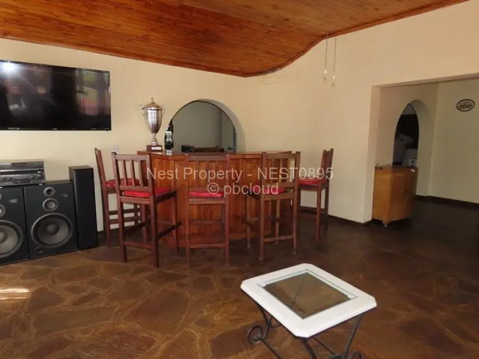 6 Bedroom House for Sale in Ballantyne Park, Harare