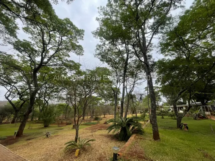 Residential Stand for Sale in Borrowdale Brooke, Harare