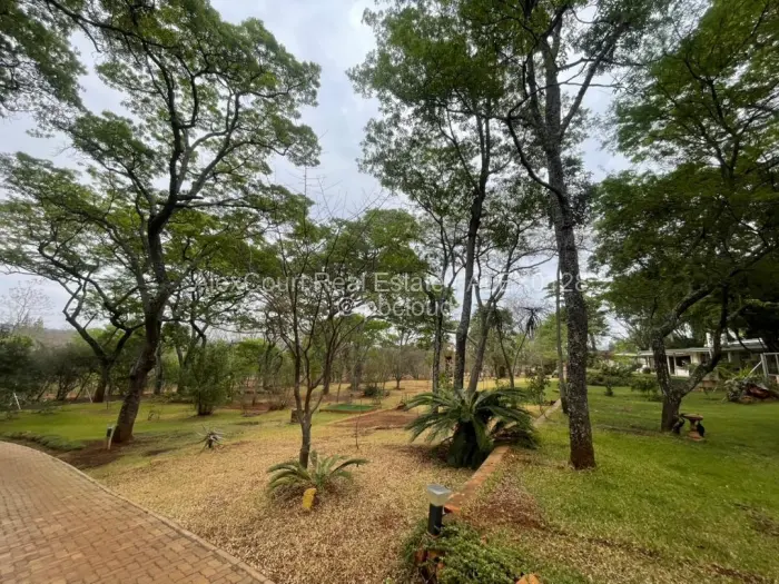 Residential Stand for Sale in Borrowdale Brooke, Harare