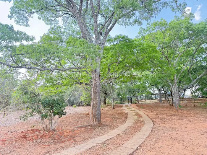 Residential Stand for Sale in Borrowdale Brooke, Harare