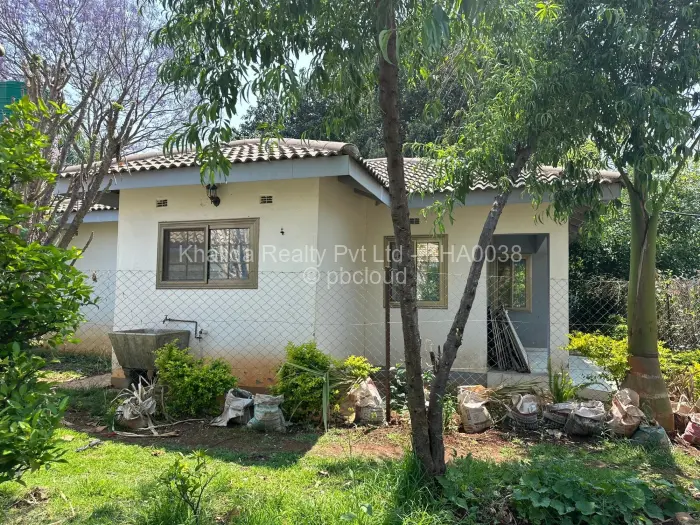 3 Bedroom Cottage/Garden Flat to Rent in Borrowdale, Harare
