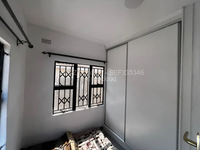4 Bedroom House to Rent in Chitungwiza, Chitungwiza