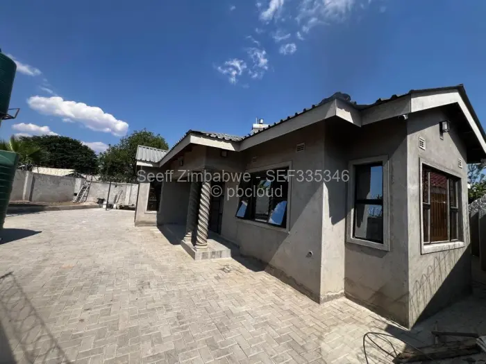 4 Bedroom House to Rent in Chitungwiza, Chitungwiza