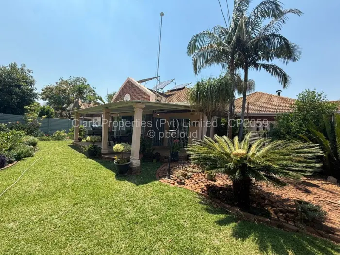Townhouse/Complex/Cluster for Sale in Greendale North, Harare