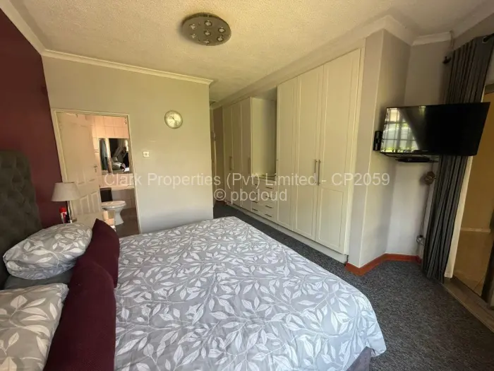 Townhouse/Complex/Cluster for Sale in Greendale North, Harare