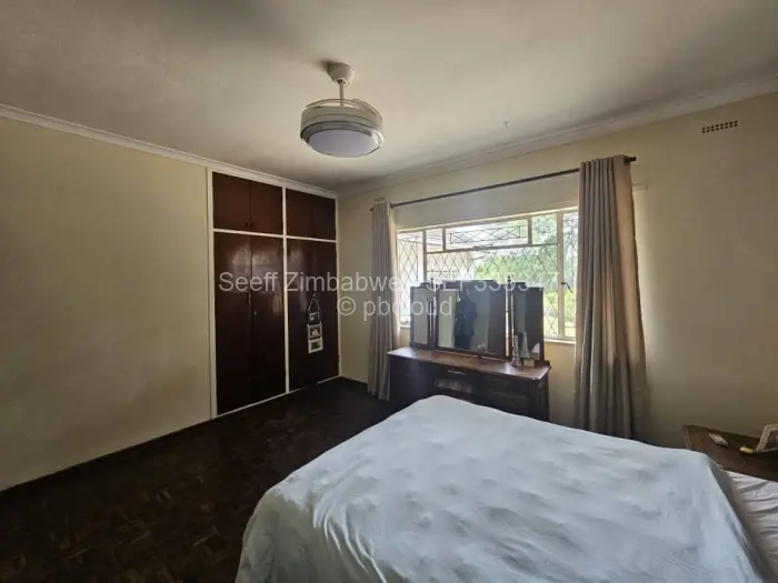 4 Bedroom House to Rent in Greystone Park