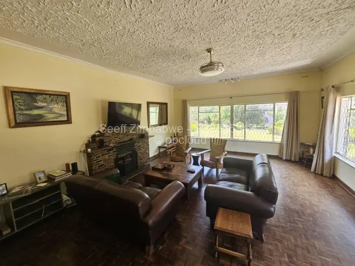4 Bedroom House to Rent in Greystone Park