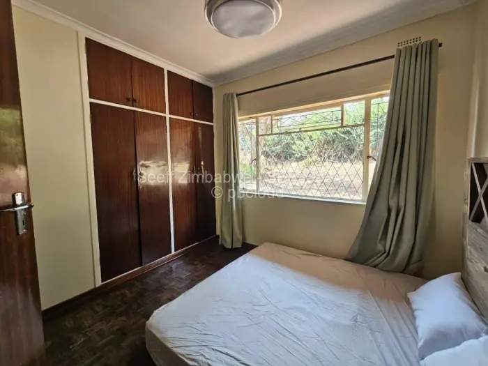 4 Bedroom House to Rent in Greystone Park