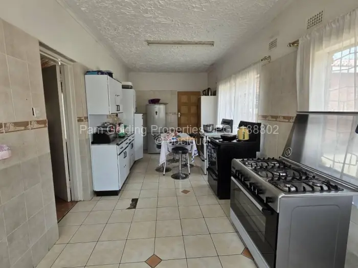 3 Bedroom House for Sale in Selbourne Park, Bulawayo