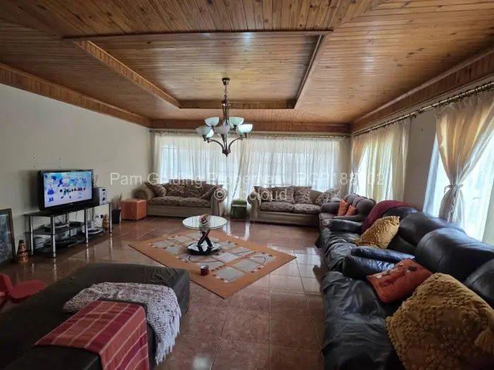 3 Bedroom House for Sale in Selbourne Park, Bulawayo