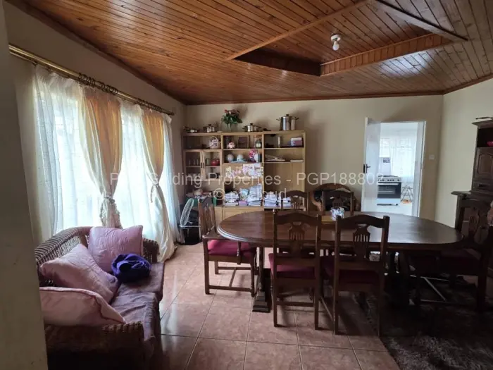 3 Bedroom House for Sale in Selbourne Park, Bulawayo