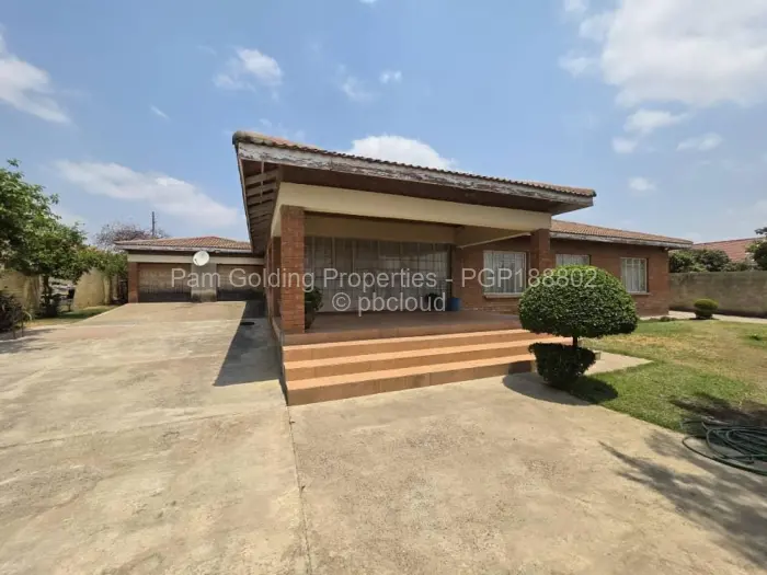 3 Bedroom House for Sale in Selbourne Park, Bulawayo