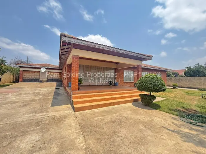 3 Bedroom House for Sale in Selbourne Park, Bulawayo