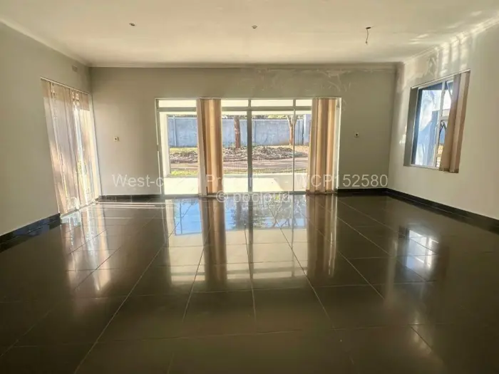 Commercial Property to Rent in Highlands