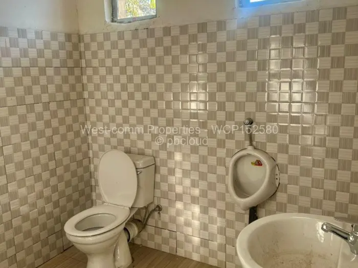 Commercial Property to Rent in Highlands