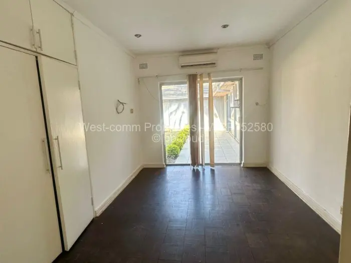 Commercial Property to Rent in Highlands