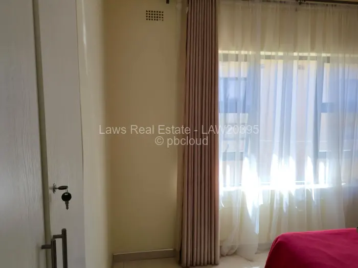 Townhouse/Cluster for Sale in Bluff Hill, Harare