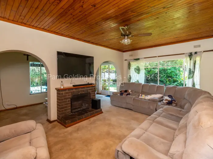 4 Bedroom House for Sale in Sunridge, Harare