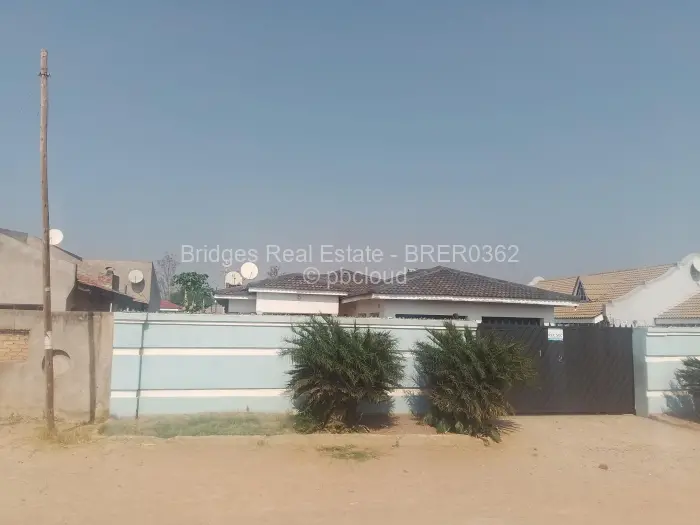 4 Bedroom House for Sale in Waterfalls, Harare