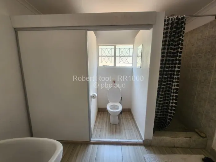 Commercial Property to Rent in Greendale North