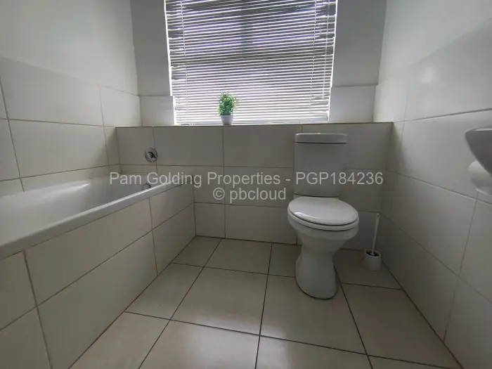 Townhouse/Complex/Cluster to Rent in Marlborough