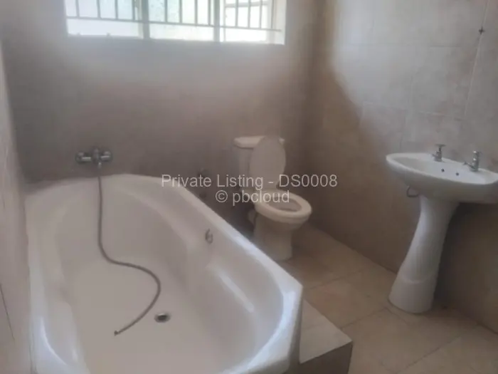 4 Bedroom House to Rent in Greendale