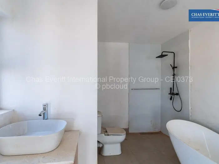 Townhouse/Complex/Cluster to Rent in Fairview