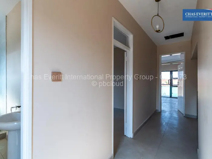 Townhouse/Complex/Cluster to Rent in Fairview