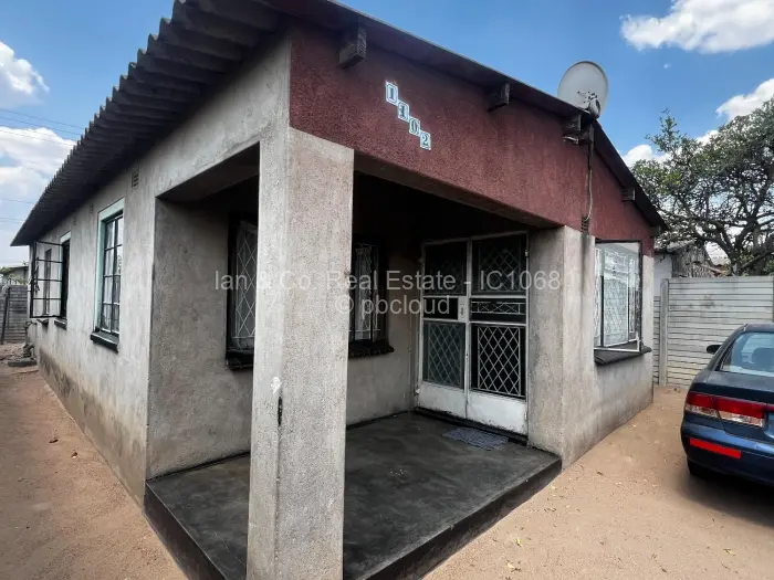 2 Bedroom House for Sale in Emakhandeni, Bulawayo