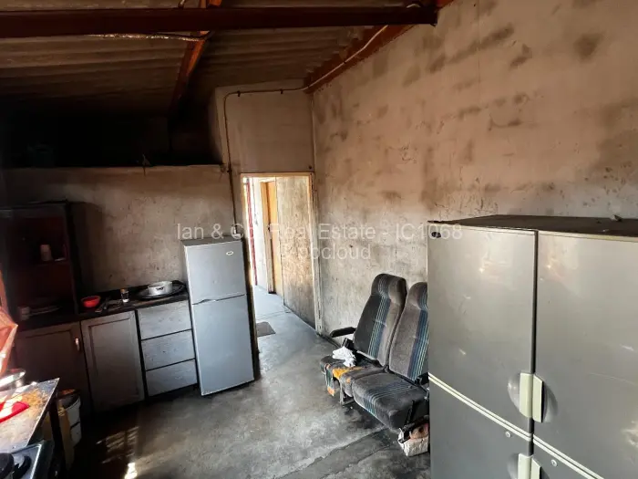 2 Bedroom House for Sale in Emakhandeni, Bulawayo