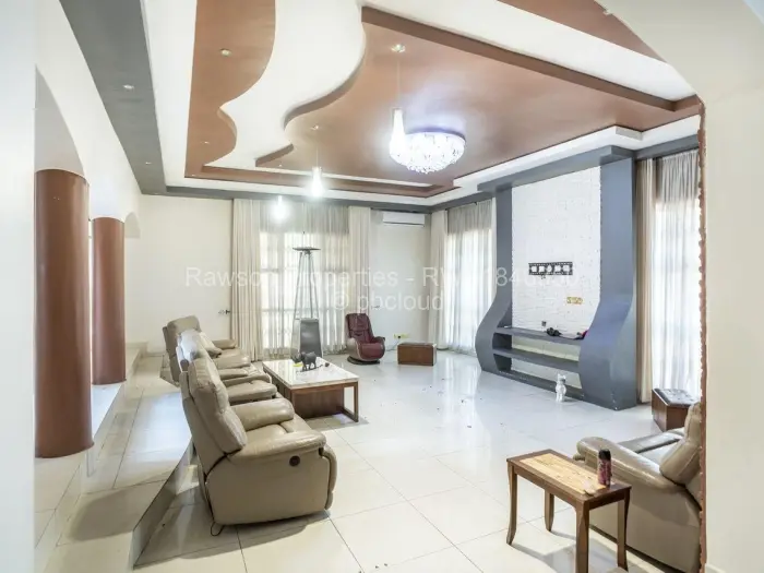 5 Bedroom House for Sale in Glen Lorne, Harare