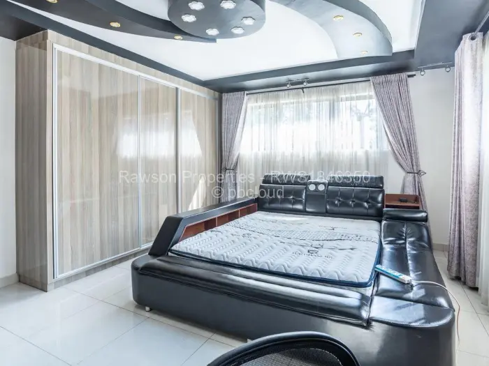 5 Bedroom House for Sale in Glen Lorne, Harare