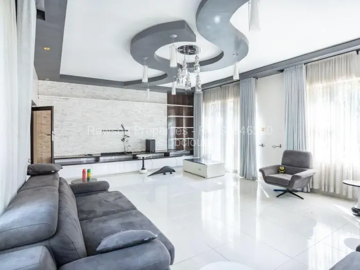 5 Bedroom House for Sale in Glen Lorne, Harare