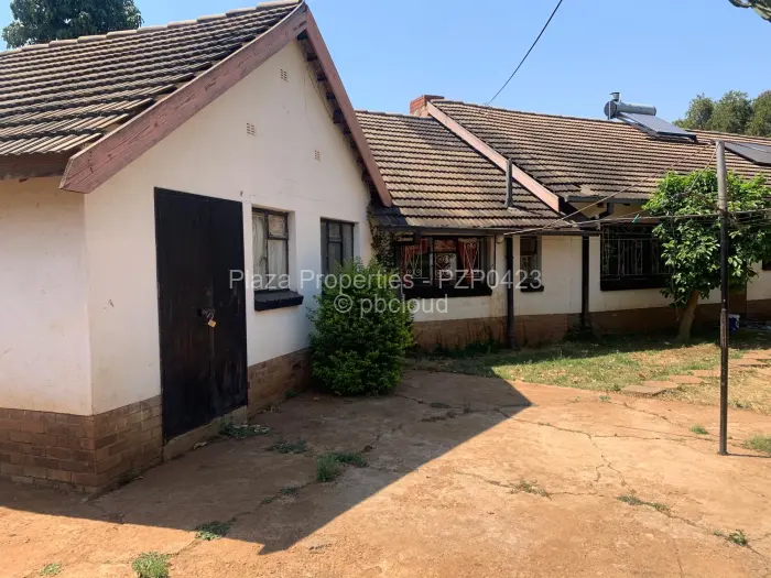4 Bedroom House for Sale in Matsheumhlope, Bulawayo