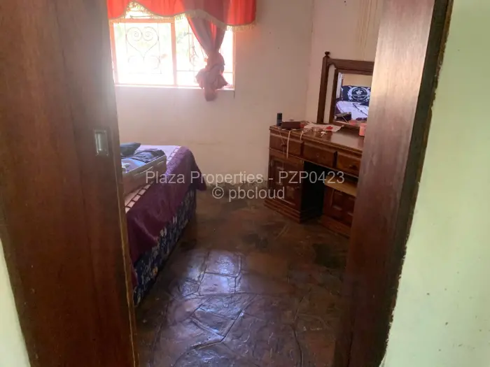 4 Bedroom House for Sale in Matsheumhlope, Bulawayo