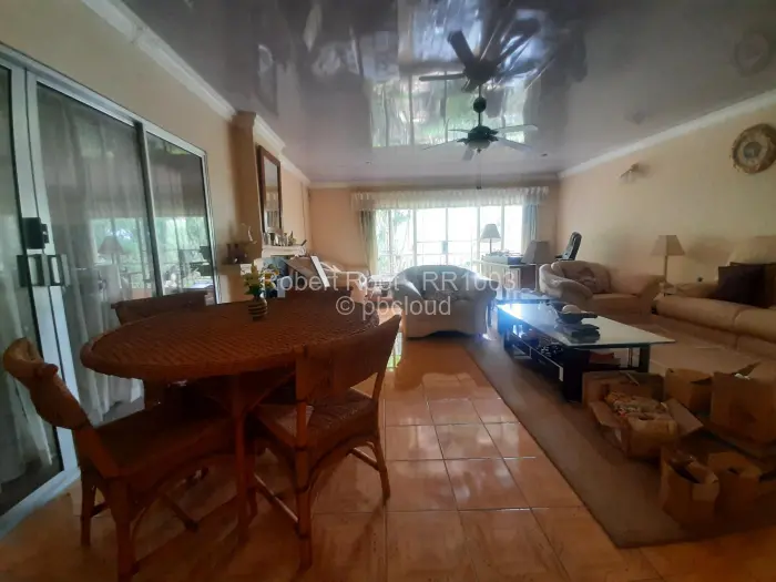 5 Bedroom House to Rent in Bluff Hill, Harare