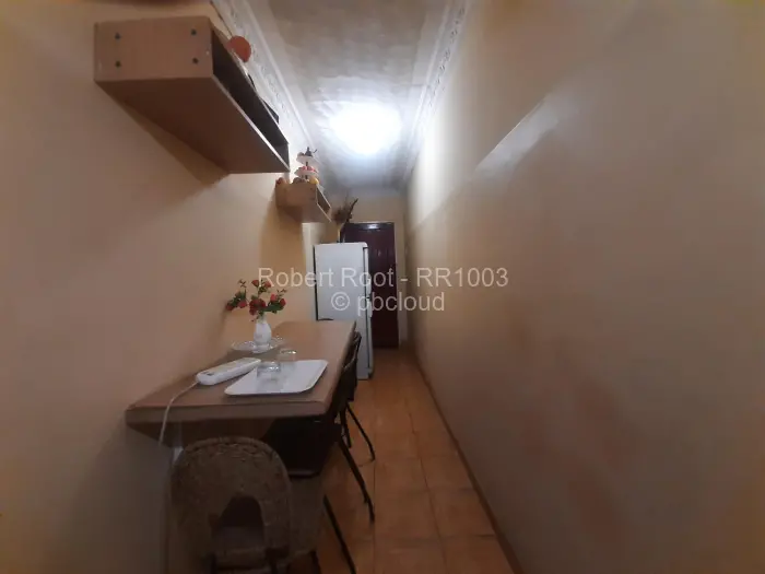 5 Bedroom House to Rent in Bluff Hill, Harare